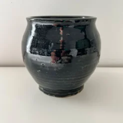 Pot en grès bleu nuit