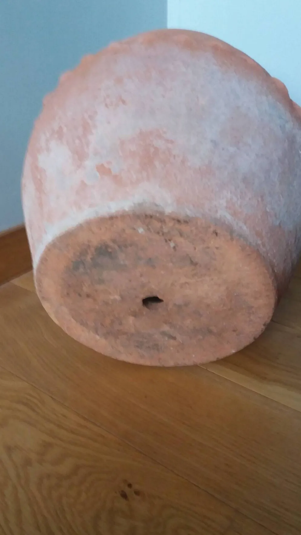 Pot à plante, jardinière en terre cuite