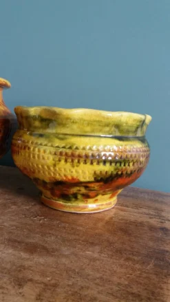 Pots de fleur, poterie provençale en terre cuite émaillée