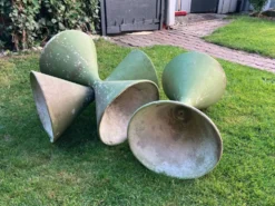 3 pots de fleurs Diabolo de Willy Guhl pour Eternit