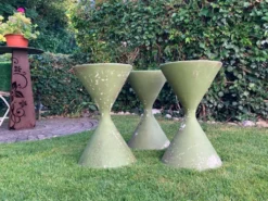 3 pots de fleurs Diabolo de Willy Guhl pour Eternit