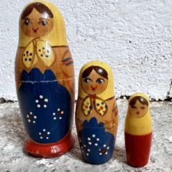 3 Poupées Russes matriochkas