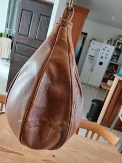 Punching Ball ancien en cuir