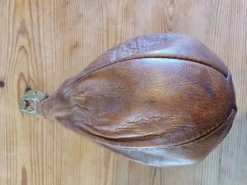 Punching Ball ancien en cuir
