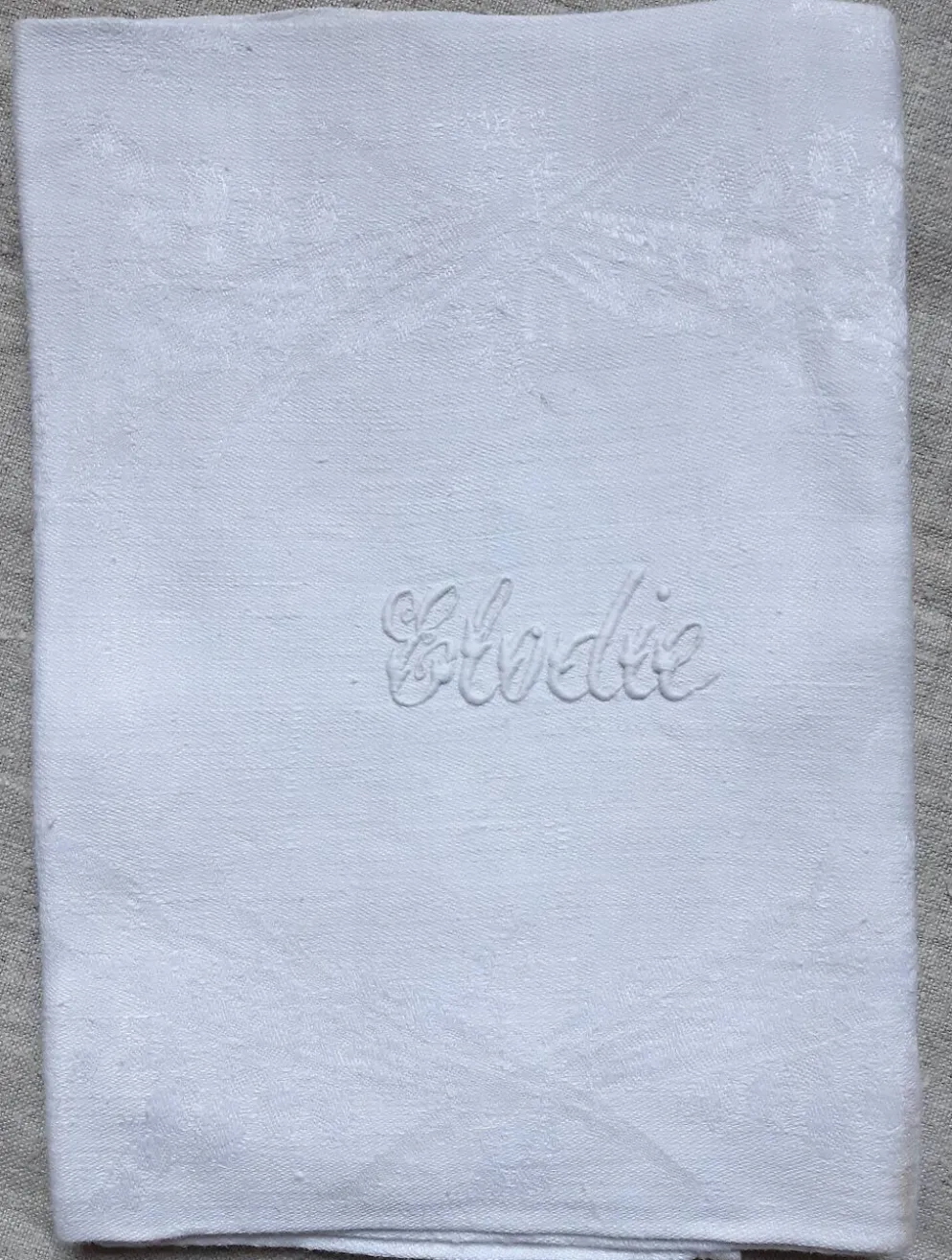 Quatre serviettres de table XIXème brodées "Elodie"