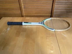 Raquette de tennis ancienne Dunlop master en bois