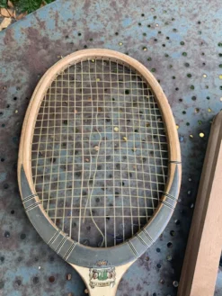 Raquette de tennis en bois tunmer spécial, protège tamis cadre en bois vintage et collector