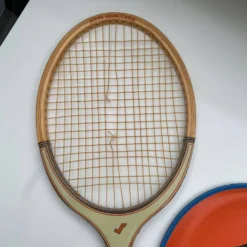 Raquette de tennis Snoopy John Newcombe