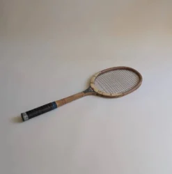 Raquette de tennis vintage