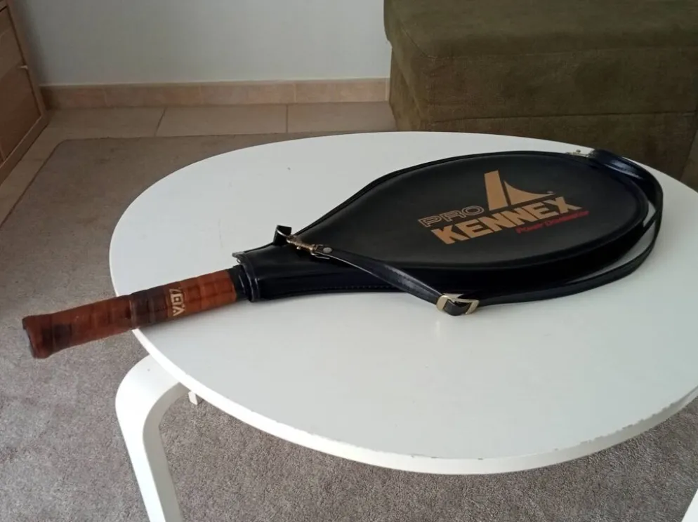 Raquette de tennis vintage Kennex Power Dominator années 80