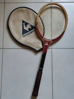 Raquette Le Coq Sportif modèle Scorpion