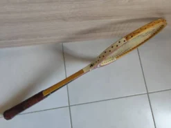 Raquette Le Coq Sportif modèle Scorpion