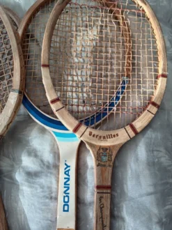 4 raquettes de tennis vintage en bois