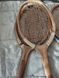 4 raquettes de tennis vintage en bois