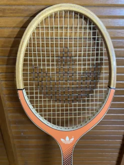 Raquette tennis ancienne adidas lady bois + housse adidas vintage #e19