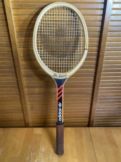 Raquette Tennis Ancienne ADIDAS Ilie Nostase Bois Sport + Housse Vinta