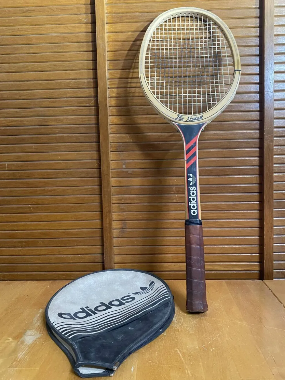 Raquette Tennis Ancienne ADIDAS Ilie Nostase Bois Sport + Housse Vinta