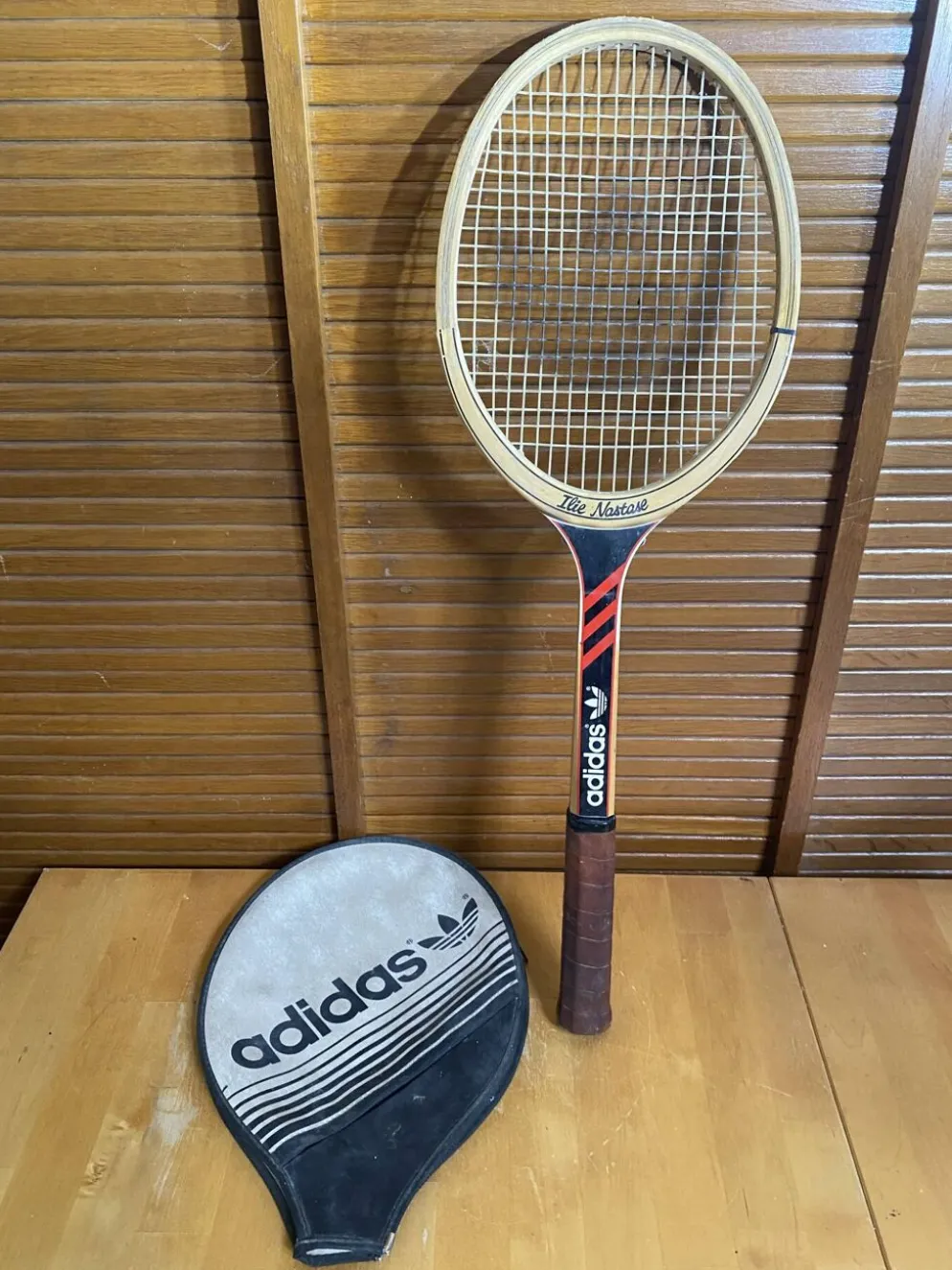 Raquette Tennis Ancienne ADIDAS Ilie Nostase Bois Sport + Housse Vinta