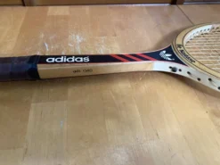 Raquette tennis ancienne adidas ilie nostase bois + housse vintage #e2