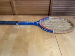 Raquette tennis ancienne donnay bois + housse sport vintage