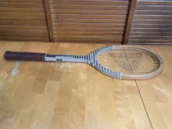 Raquette Tennis Ancienne DONNAY Country Club Bois Vintage #E192