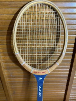 Raquette tennis ancienne dunlop saturne bois sport vintage