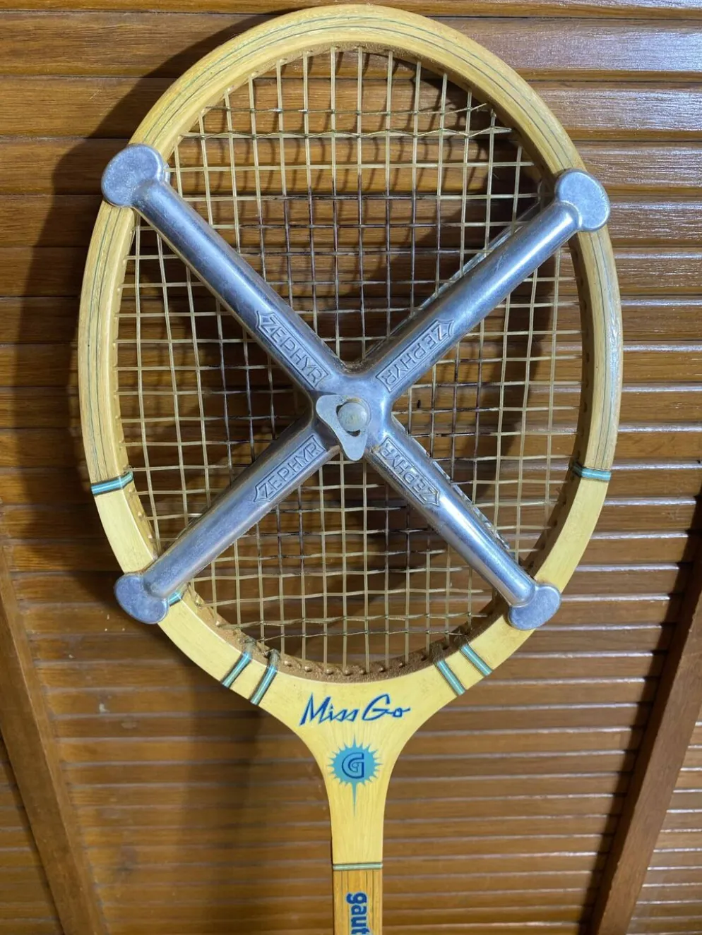 Raquette Tennis Ancienne GAUTHIER Miss Go Bois + Housse + Zephyr Vinta