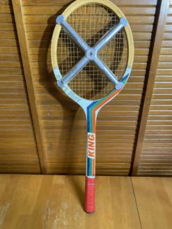 Raquette Tennis Ancienne KING Start Play Bois + Protection ZEPHYR Vint
