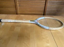 Raquette tennis ancienne mikado promodel bois sport vintage