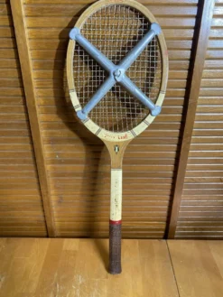 Raquette Tennis Ancienne ROYAL CLUB Pinguin Bois SportVintage #E221