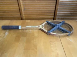 Raquette Tennis Ancienne SYDNEY Georges DENIAU Bois + DYNA Metaly Vint