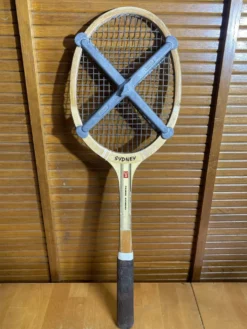 Raquette Tennis Ancienne SYDNEY Georges DENIAU Bois + DYNA Metaly Vint