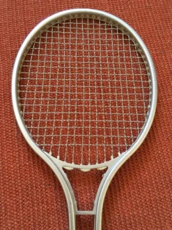 Raquette tennis vintage.