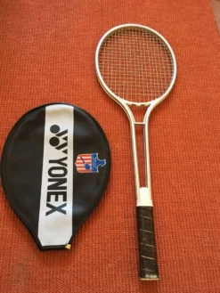Raquette tennis vintage.