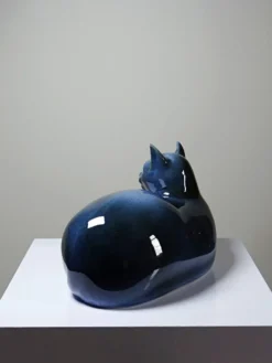 Rare grand chat bleu vintage en porcelaine d'Art de Virebent, années 1970-1990