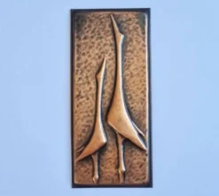 Rare sculpture en relief en laiton de hérons, années 1970