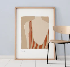 Reproduction d'art giclée encadrée d'une figure féminine, 50 x 70 cm