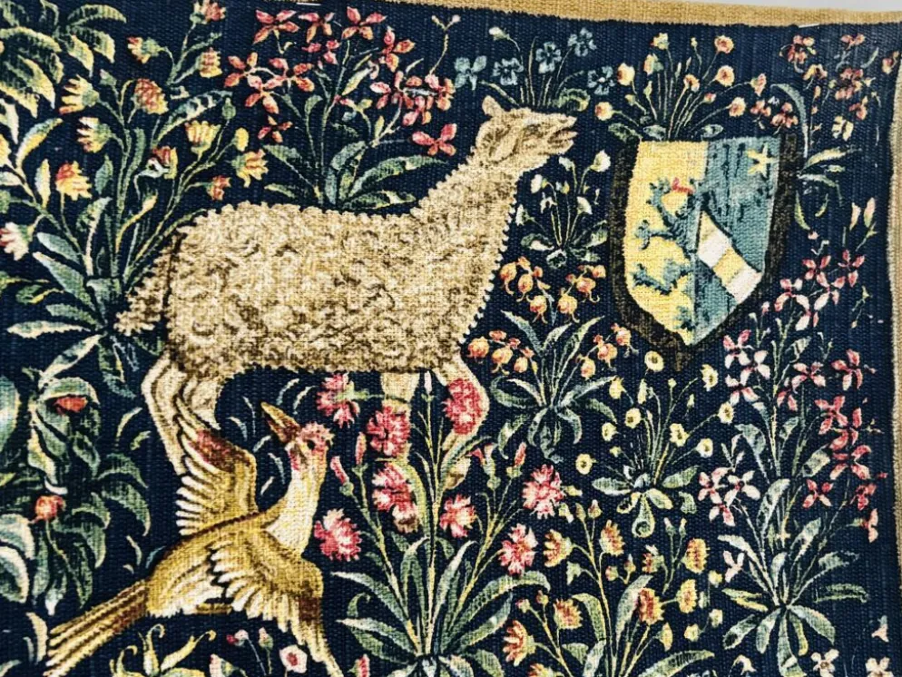 Reproduction de la tapisserie murale tissée à la main "Récolte de fruits 16e siècle. Musée du Louvre"