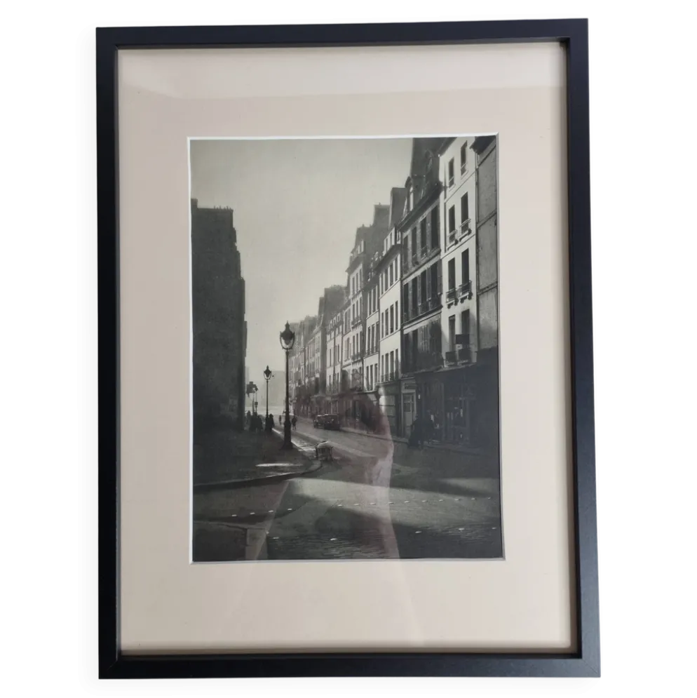 Rémy Duval – Rue de l’Île Saint-Louis, photogravure de 1946 – Encadrée sous verre