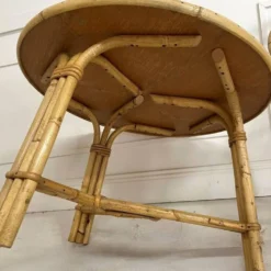 Salon Audoux-Minnet en rotin, 2 fauteuils et table 1950-1960