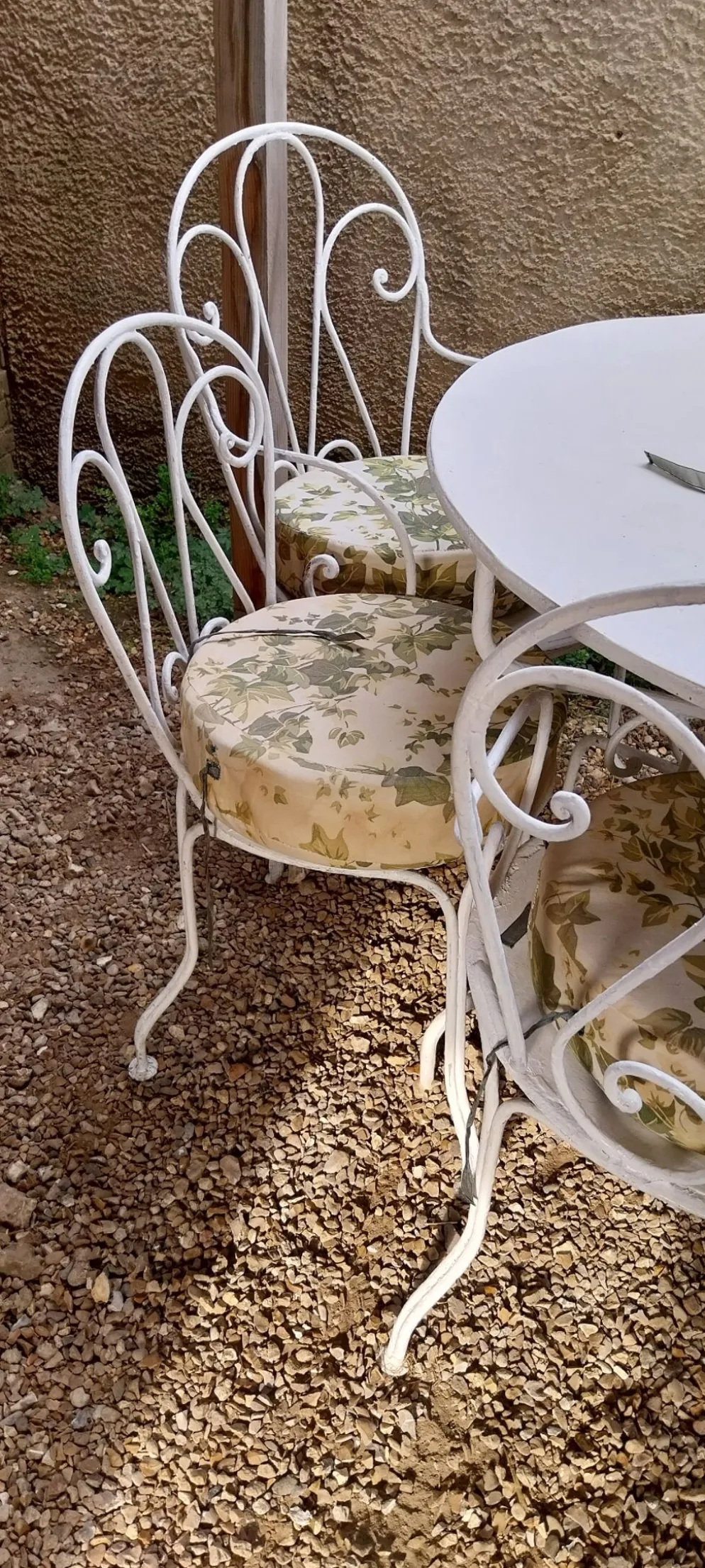 Salon de jardin ancien en fer forgé