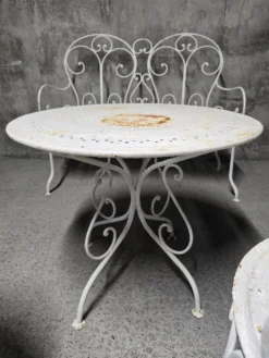 Salon de jardin ancien en fer forgé, début du XXe siècle
