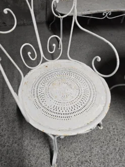 Salon de jardin ancien en fer forgé, début du XXe siècle