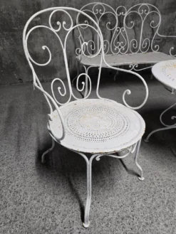 Salon de jardin ancien en fer forgé, début du XXe siècle