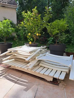 Salon de jardin bois blanc vintage