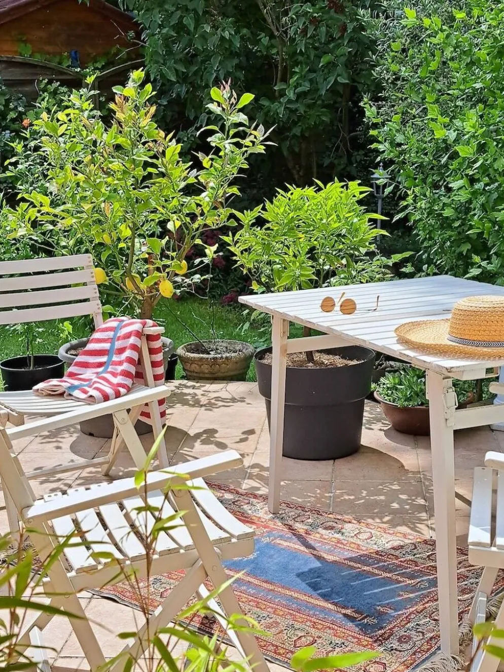 Salon de jardin bois blanc vintage