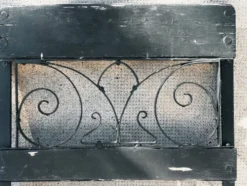 Salon de jardin 6 chaises dit de Vichy ? Art nouveau 1880 ?