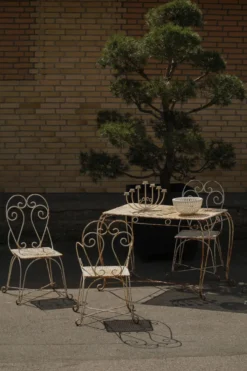 Salon de jardin en fer forgé avec table et cinq chaises, French mid 20th Century, 1950s