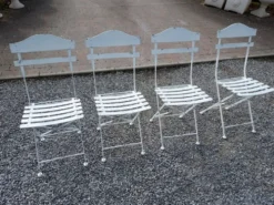 Salon de jardin pliant en fer patiné blanc