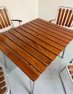 Salon de jardin vintage pliant, table et 4 fauteuils bois et métal, 1960